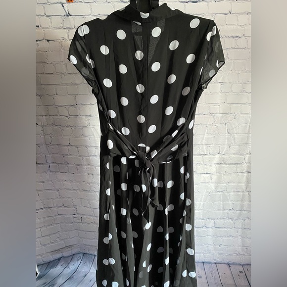 Evan Picone Black and White A-line Dress with Flutter Cap Sleeves - Picture 3 of 4